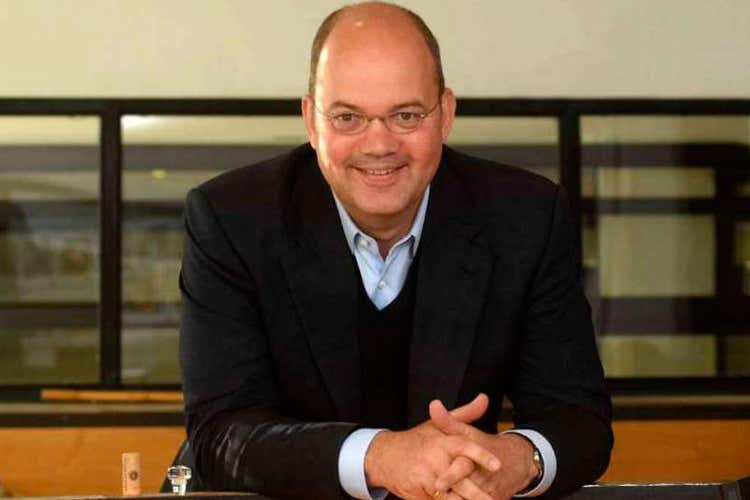 Heino Freudenberg (Vinventions, rivoluzione per le chiusure Verso un ciclo di vita infinito) Heino Freudenberg (Vinventions, rivoluzione per le chiusure Verso un ciclo di vita infinito)