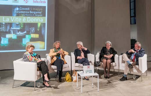 Elena Miano, Cristina Kettlittz, Marta Mondonico, Vanna Buelli e Alberto LupiniElena Miano, Cristina Kettlittz, Marta Mondonico, Vanna Buelli e Alberto Lupini
