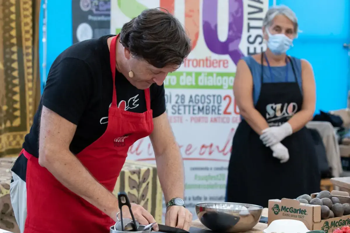 Lo chef Vittorio Castellani, alias chef Kumal&eacute; Alla scoperta degli ortaggi asiatici con Chef Kumal&eacute;