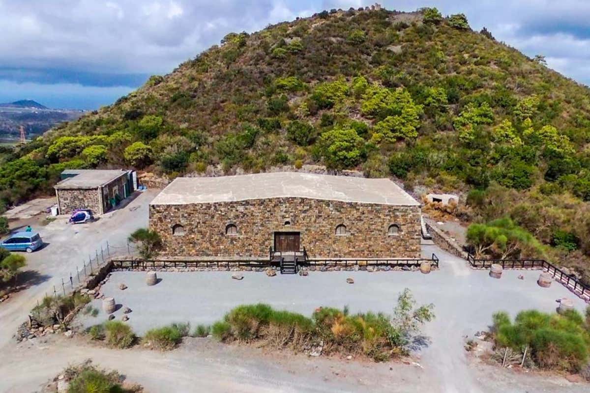 La rinascita di Abraxas: l'azienda siciliana presenta il nuovo volto a Milano
La rinascita di Abraxas: l'azienda siciliana presenta il nuovo volto a Milano