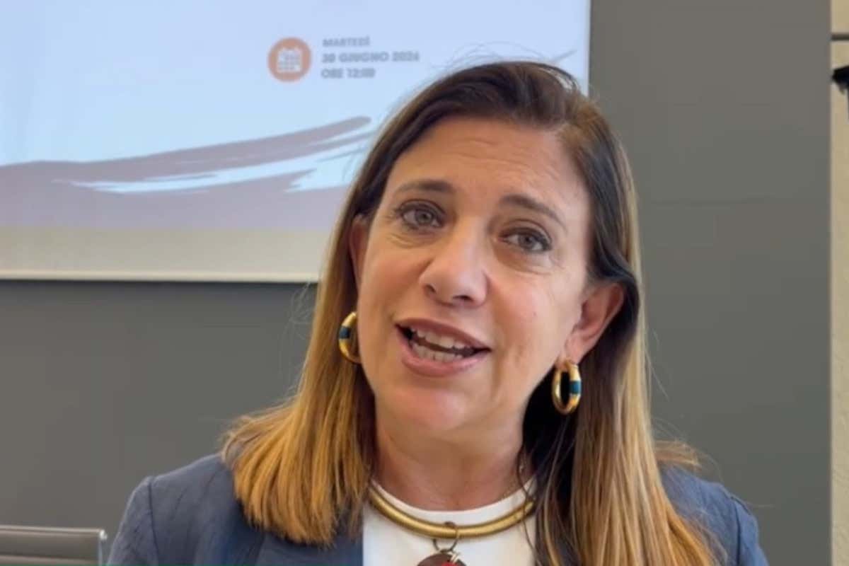 Dopo una cena o un aperitivo, a Napoli gli alcol test sono gratis in farmacia