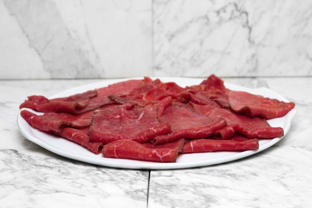 Olive Taggiasche Liguri e Carne Salada del Trentino ottengono l’Igp Olive Taggiasche Liguri e Carne Salada del Trentino ottengono l’Igp