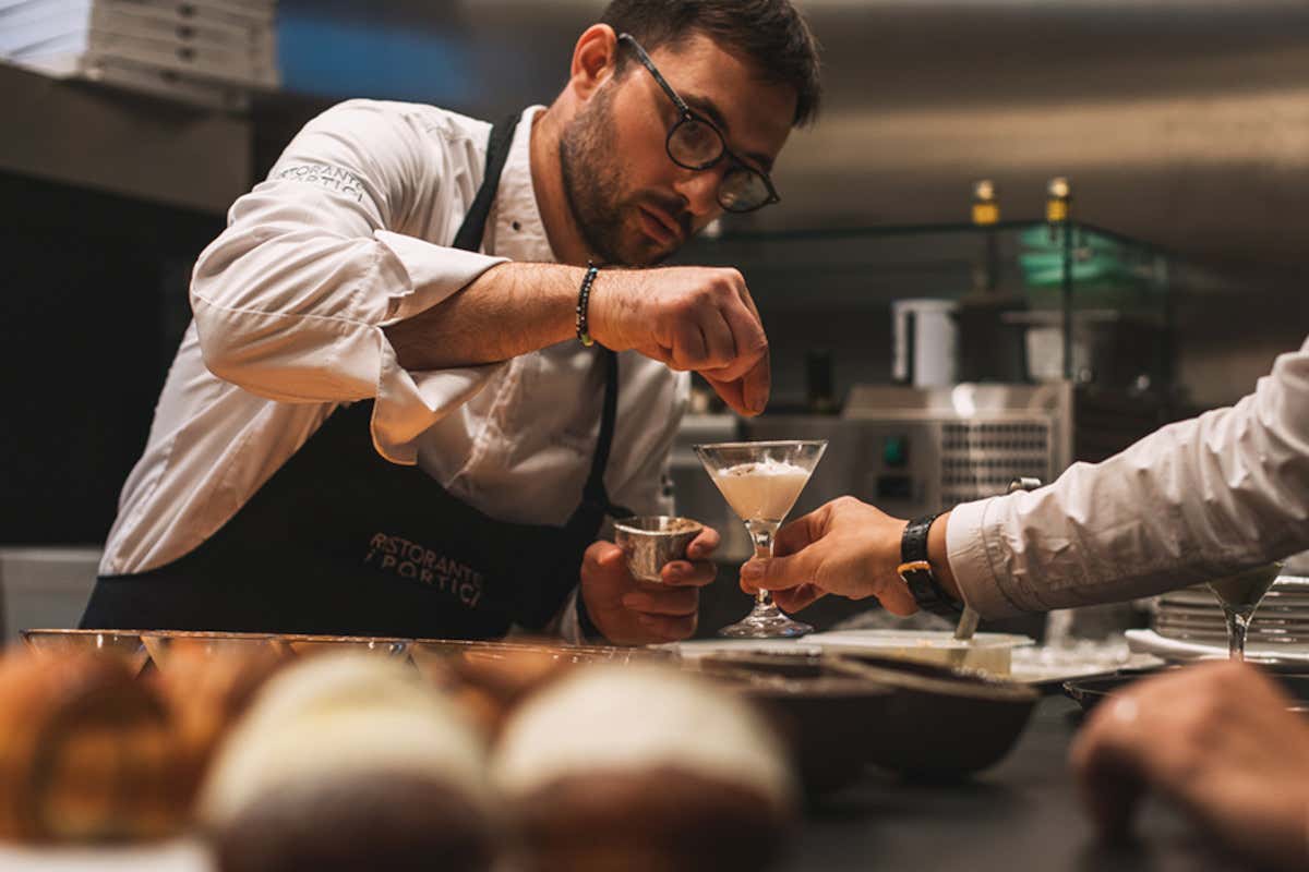“Colazione d’autore” ai Portici di Bologna: Gino Fabbri ospite di Vincenzo Digifico