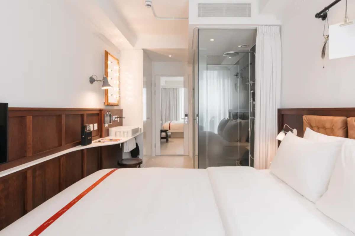 Ruby Stella Hotel & Bar, a Londra sulle tracce di Charles Dickens