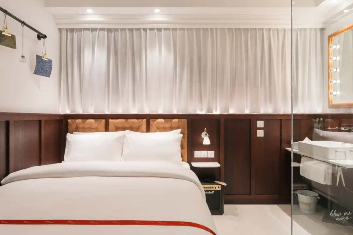 Ruby Stella Hotel & Bar, a Londra sulle tracce di Charles Dickens