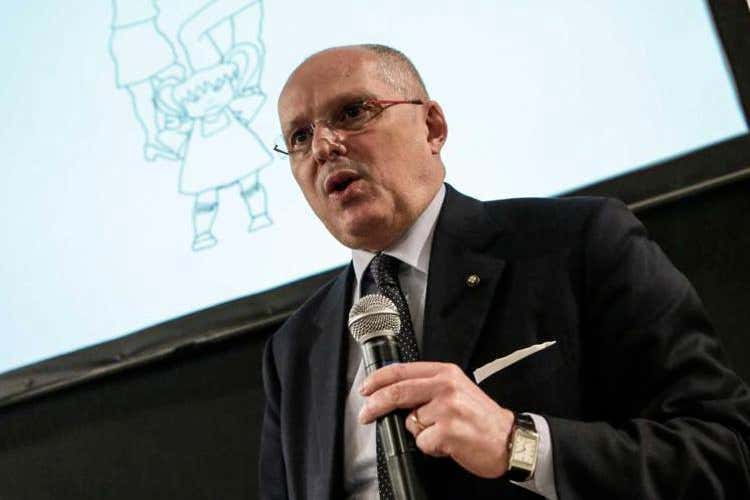 Walter Ricciardi - Ricciardi punta alla linea dura: «Serve zona rossa di un mese» Walter Ricciardi - Ricciardi punta alla linea dura: «Serve zona rossa di un mese»