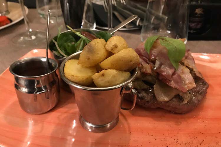 Filetto servito in uno dei risotranti della citt&agrave; (Weekend a Opatija, cibo e cultura croata sorprendono per qualit&agrave;)