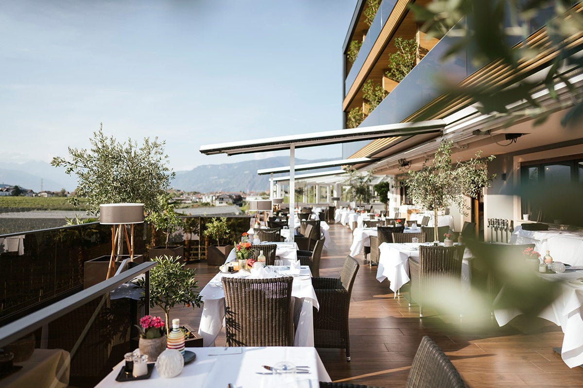 Weinegg Wellviva Resort e Lusini insieme per un’ospitalità sostenibile