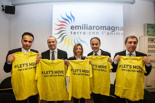 da sinistra: Andrea Corsini, assessore regionale al turismo dell’Emilia Romagna; Stefano Bonaccini, presidente Regione Emilia Romagna; Paola Batani, presidente Consorzio Wellness Valley Romagna Benessere; Nerio Alessandri, presidente e AD Technogym; Piero Galli, direttore generale event management Expo Milano 2015 da sinistra: Andrea Corsini, assessore regionale al turismo dell’Emilia Romagna; Stefano Bonaccini, presidente Regione Emilia Romagna; Paola Batani, presidente Consorzio Wellness Valley Romagna Benessere; Nerio Alessandri, presidente e AD Technogym; Piero Galli, direttore generale event management Expo Milano 2015