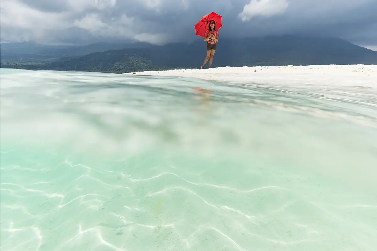 White Beach. Foto: Rommel Bundalian Inedite Filippine: ecco le 6 spiagge pi&ugrave; belle e nascoste