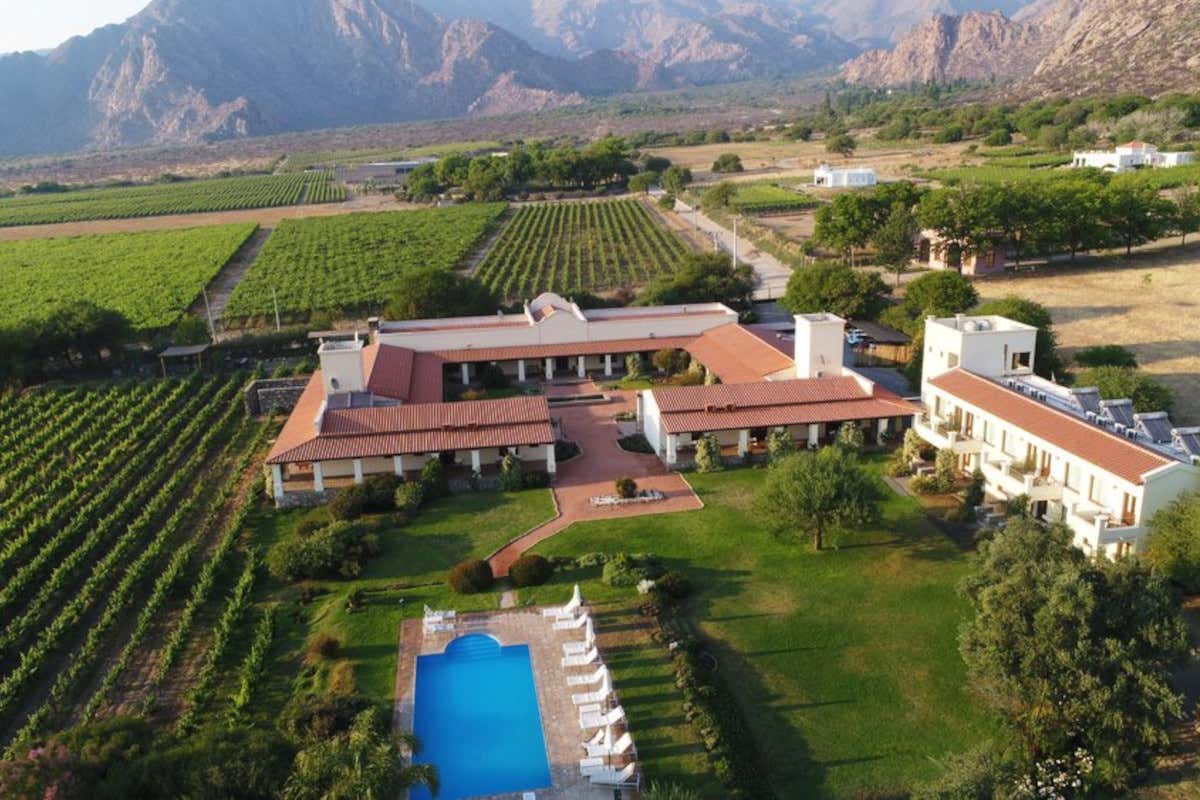 Vinas de Cafayate Autunno tra le vigne: le tenute più belle per un weekend di charme e brindisi