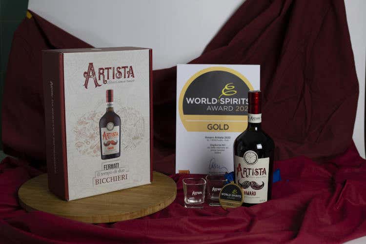 Artista: l'amore vincitore della categoria Bitteramari agli World Spirits Awards L'amaro livornese £$Artista$£ vince agli World Spirits Awards