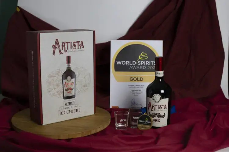 Artista: l'amore vincitore della categoria Bitteramari agli World Spirits Awards L'amaro livornese &pound;$Artista$&pound; vince agli World Spirits Awards