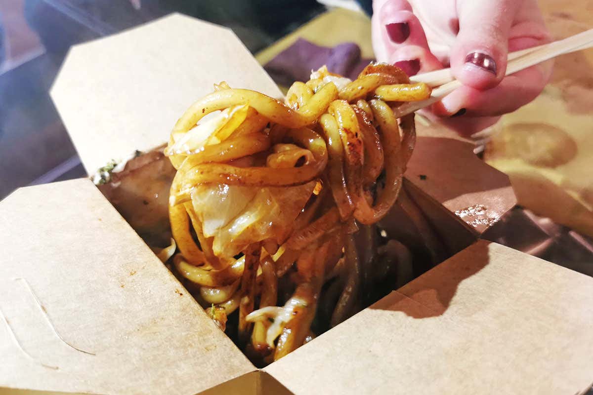 Yaki Udon In Giappone non si mangia sushi! Da Ho Bento la vera cucina del Sol Levante