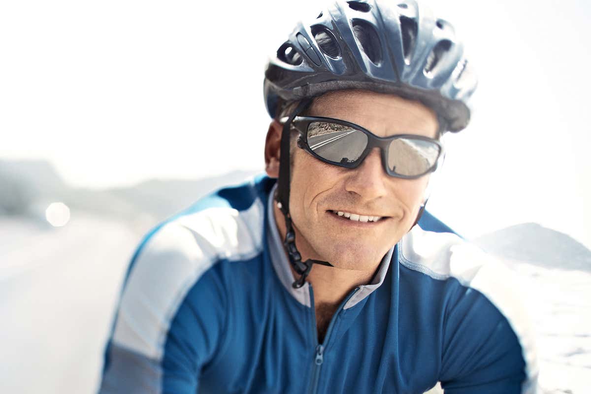 Per il ciclismo le migliori lenti sportive offrono un&rsquo;ideale protezione contro il flusso d&rsquo;aria, i raggi UV, gli insetti e i sassolini Sport all&rsquo;aria aperta? Ecco gli occhiali giusti per ogni disciplina