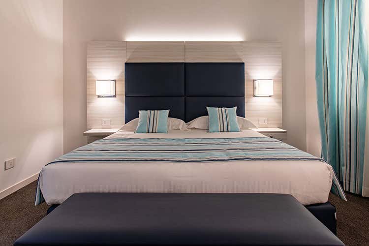 Zanini, un “mondo da aprire” La gamma di arredi si amplia Zanini, un “mondo da aprire” La gamma di arredi si amplia