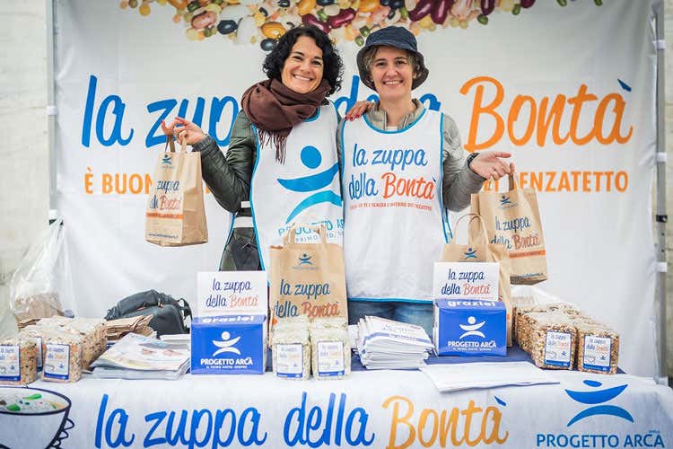 Tutti in piazza per la Zuppa della Bont&agrave; Sfida tra cuochi dal cuore solidale