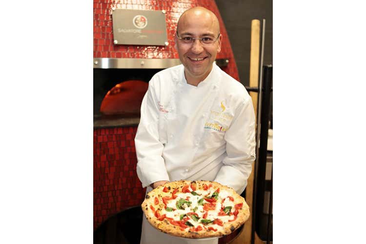 Salvatore Di Meo - Zzambù, nuovo format a Napoli Pizze e hamburger sempre di qualità Salvatore Di Meo - Zzambù, nuovo format a Napoli Pizze e hamburger sempre di qualità