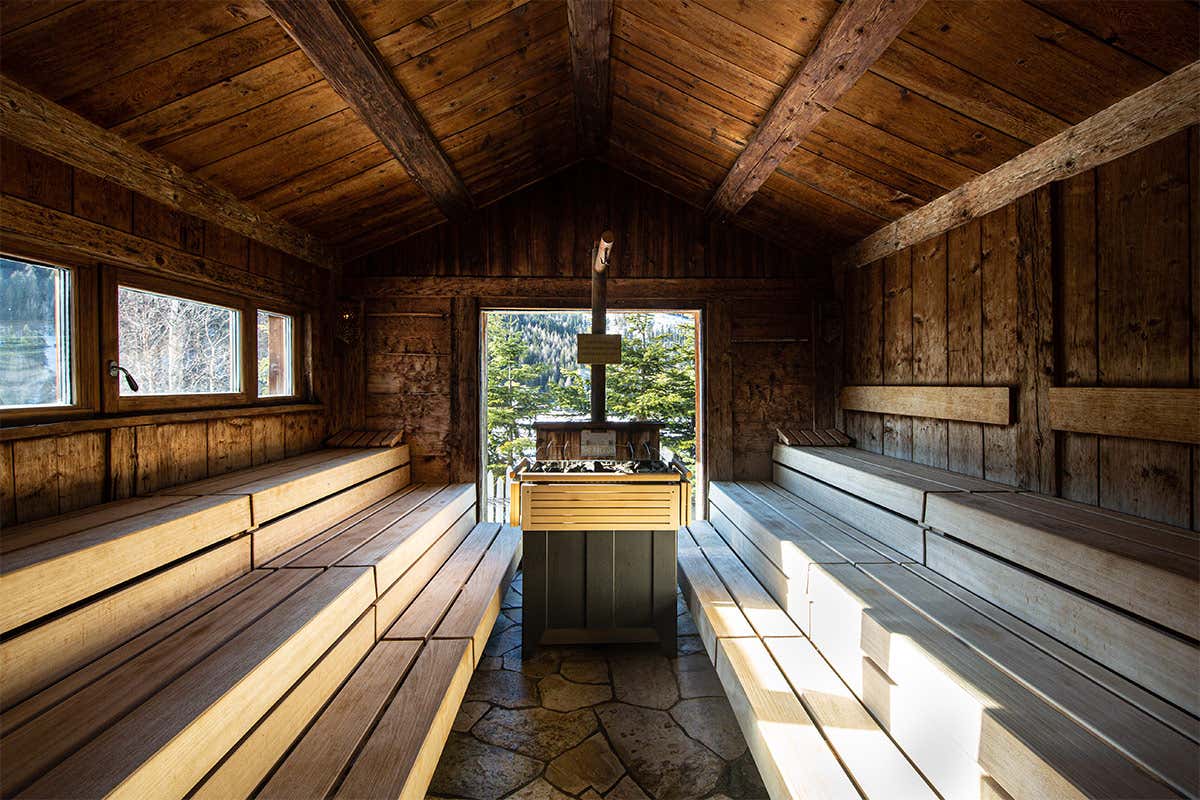 Voglia di Dolomiti, giugno da record e agosto quasi sold out all'Hotel Fanes