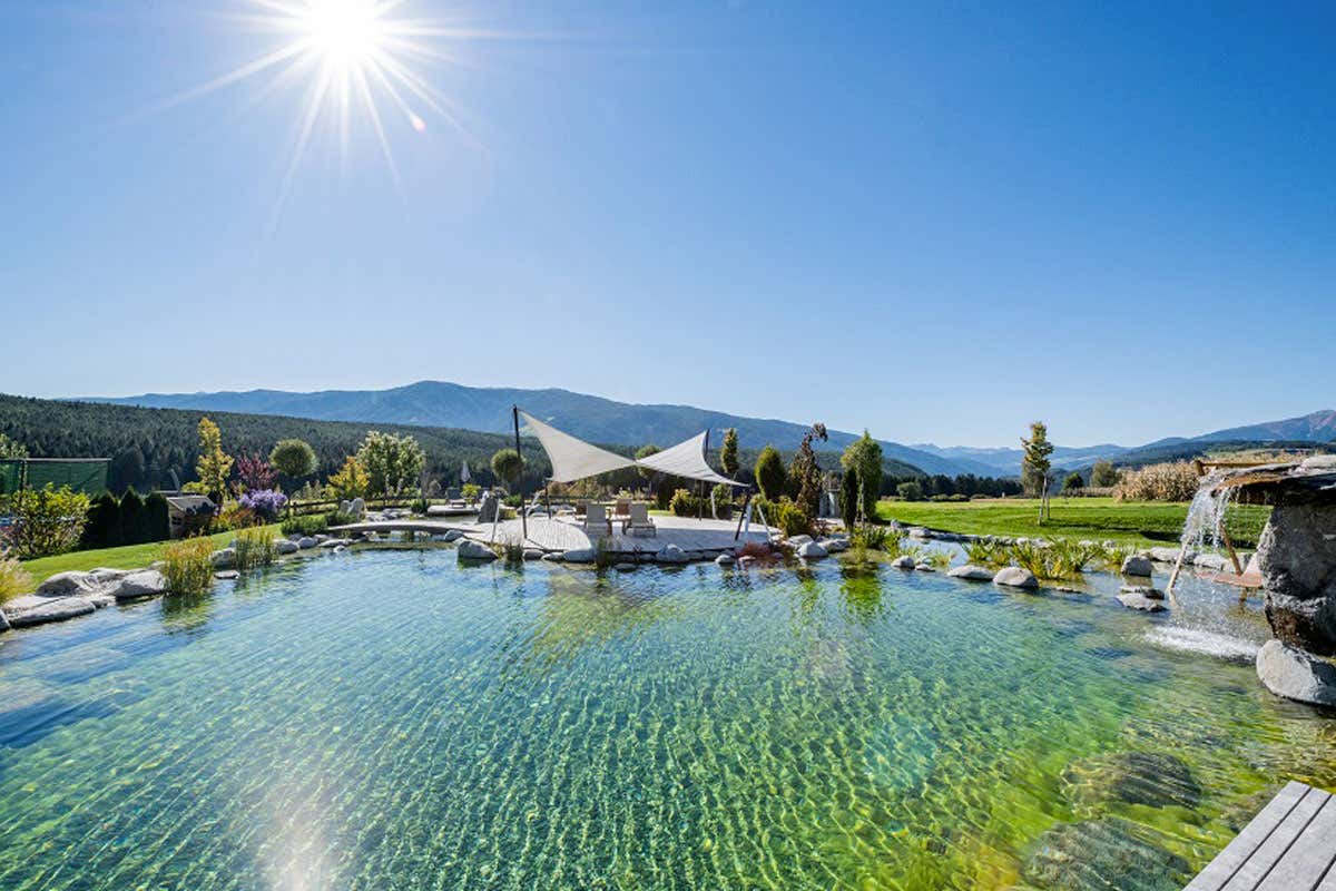 Bagni alpini e laghi incantevoli: 10 destinazioni per una vacanza rilassante