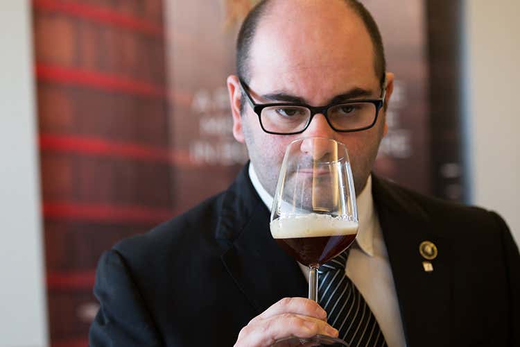 (Abbinare birra e cibo è un’arte Parola dell’esperto Davide Vinci) (Abbinare birra e cibo è un’arte Parola dell’esperto Davide Vinci)
