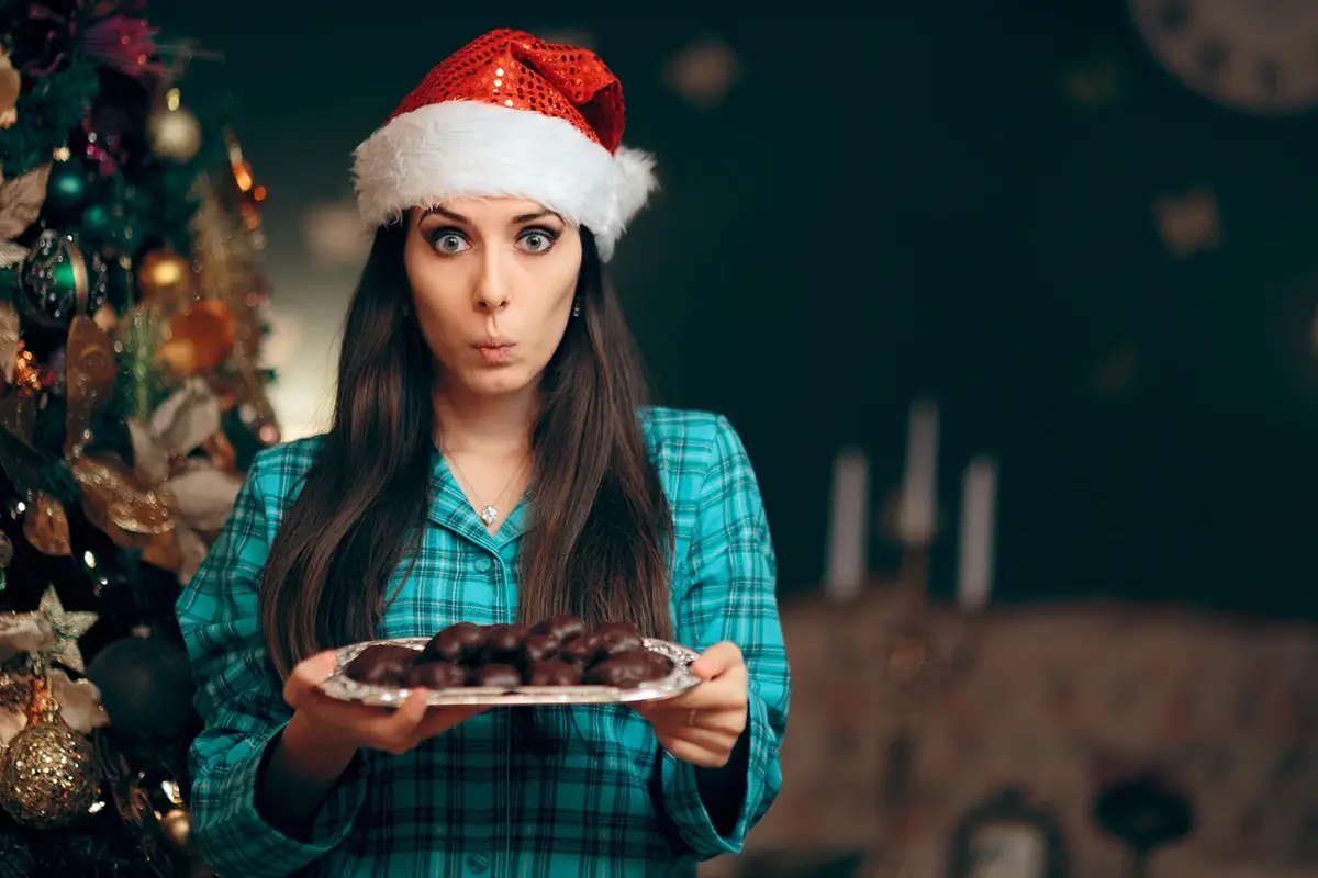 Come sopravvivere alle abbuffate natalizie In vista delle abbuffate natalizie, le dritte della nutrizionista