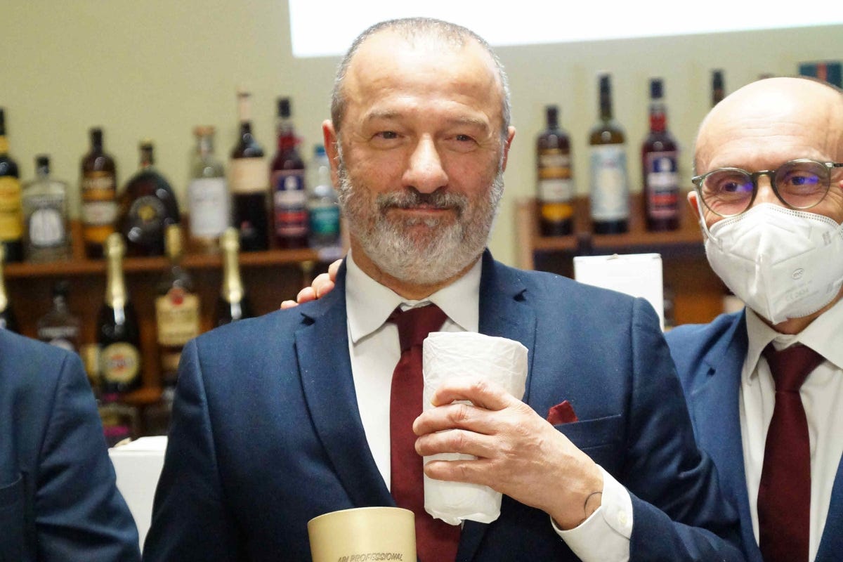 Pierluigi Ricci di Bergamo Vincitore per la Lombardia Abi: ecco i migliori barman del Nord d'Italia