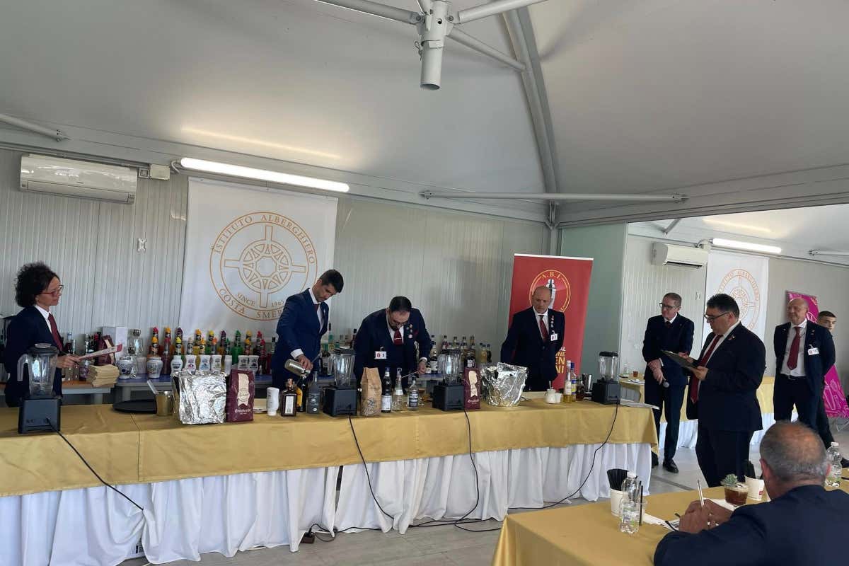 Una fase del concorso regionale Sardegna-Valle d'Aosta di Abi Professional svoltosi presso l’Istituto Alberghiero Costa Smeralda di Arzachena (Ss)