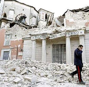 A Verona un minuto di silenzio 
per la tragedia dell'Abruzzo