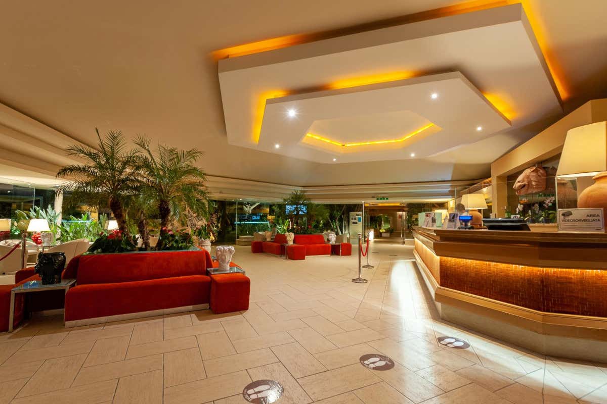 La lobby dell'Acacia Resort