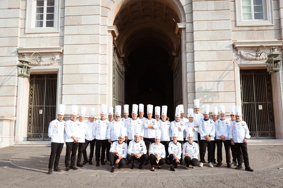 I membri dell'Accademia Maestri del Lievito Madre e del Panettone Italiano Il futuro della pasticceria italiana: pi&ugrave; artigianalit&agrave; e meno &ldquo;spettacolo&rdquo;