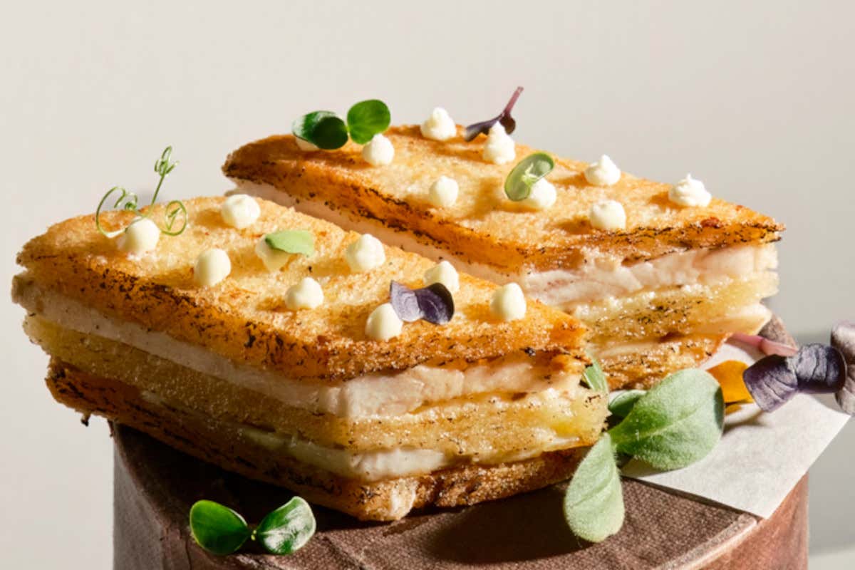 Il Grand Hotel Angiolieri, duemila anni di storia affacciati sul golfo di Napoli