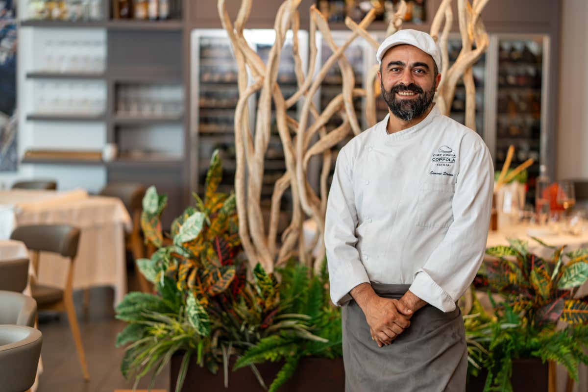 Il ristorante fine dining in hotel da scoprire nel paese de “I Malavoglia” Il ristorante fine dining in hotel da scoprire nel paese de “I Malavoglia”