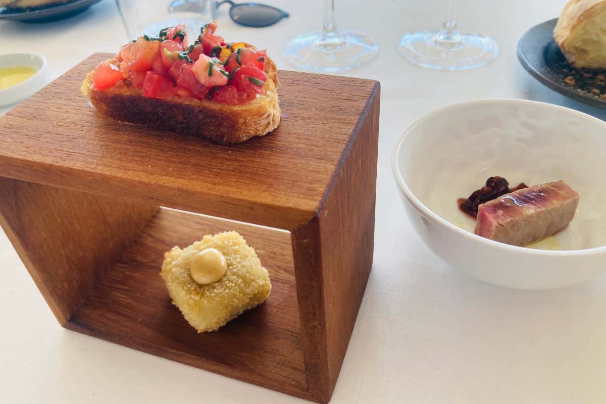 Il ristorante fine dining in hotel da scoprire nel paese de “I Malavoglia”