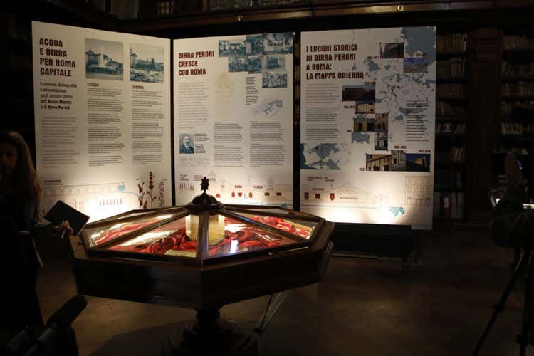 (Acqua Marcia e Birra Peroni, una mostra per raccontare il loro legame con Roma)