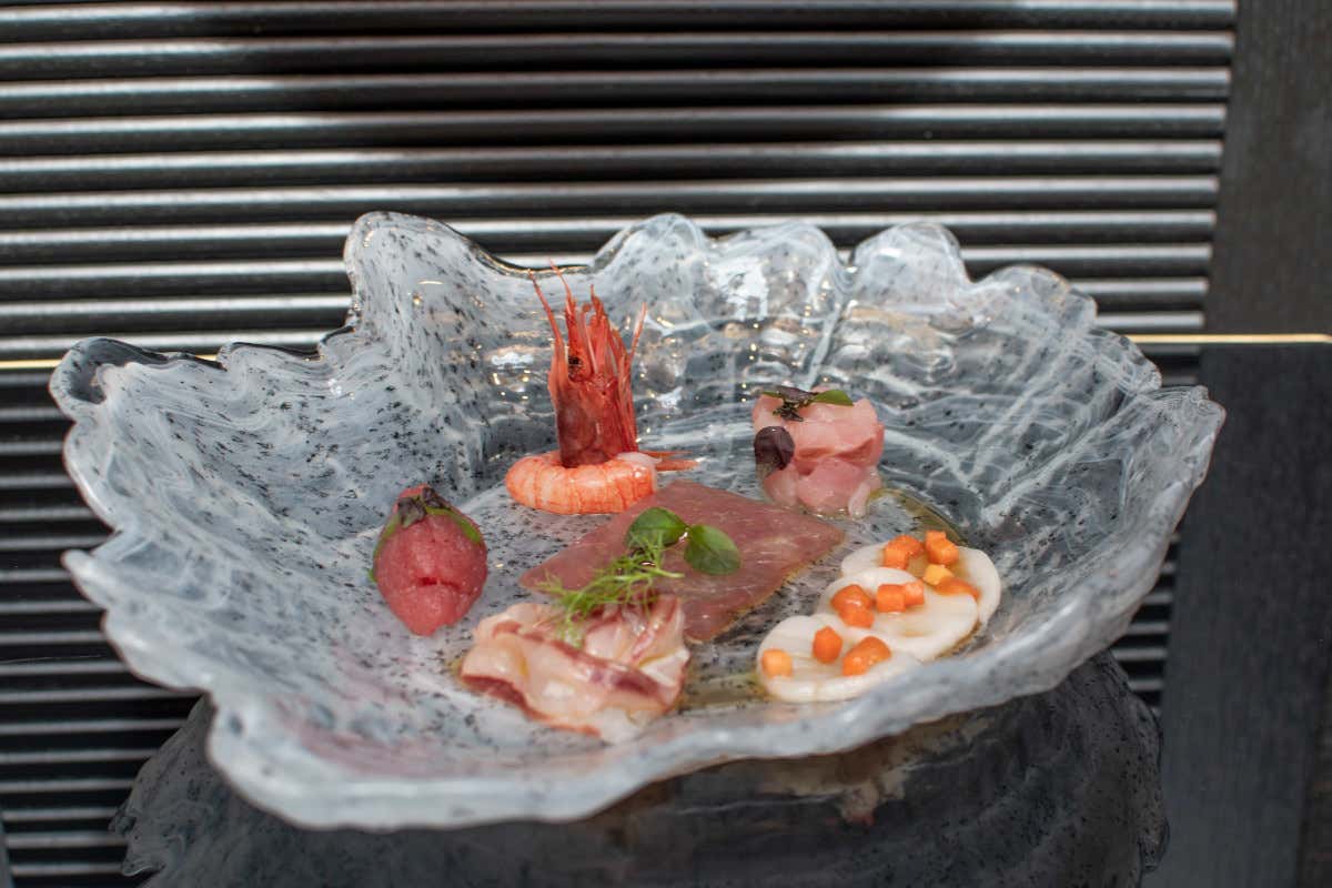 Aquamarina: il ristorante di pesce dell'hotel Umiltà 36 tra design e arte 
