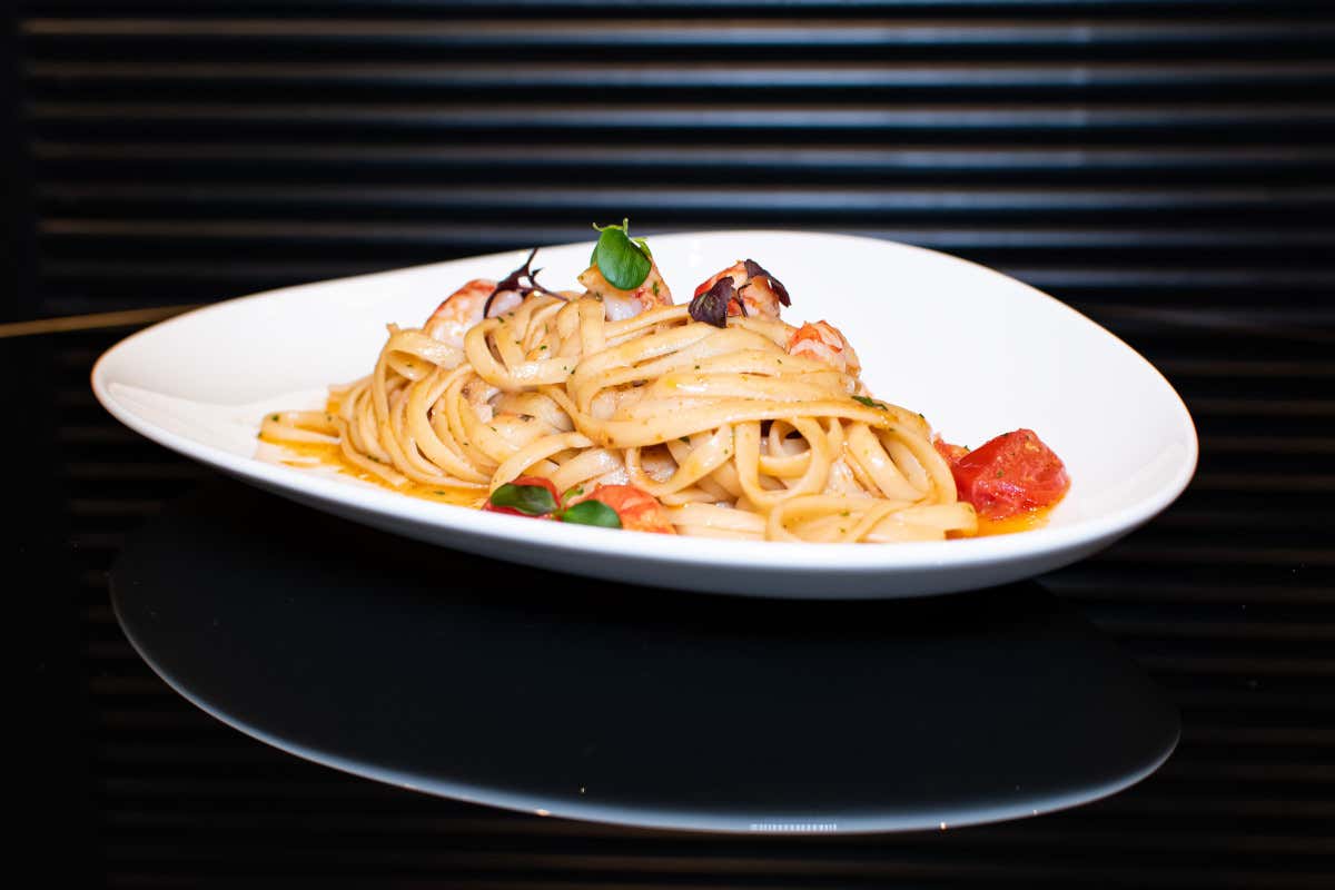 Aquamarina: il ristorante di pesce dell'hotel Umiltà 36 tra design e arte 