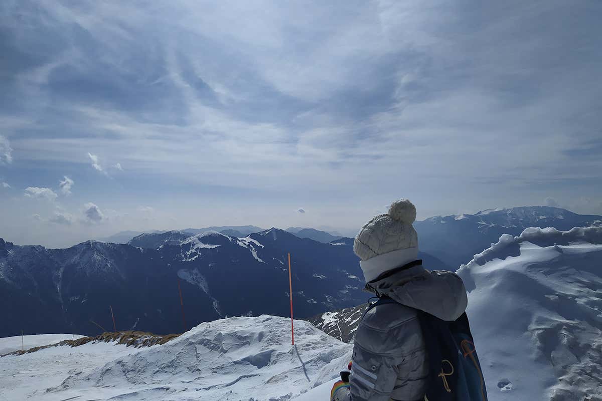 In Lombardia, fino al 24 dicembre, in tutti gli impianti gli under 16 sciano gratis Adamello Ski, al via la stagione in positivo In Lombardia, fino al 24 dicembre, in tutti gli impianti gli under 16 sciano gratis Adamello Ski, al via la stagione in positivo