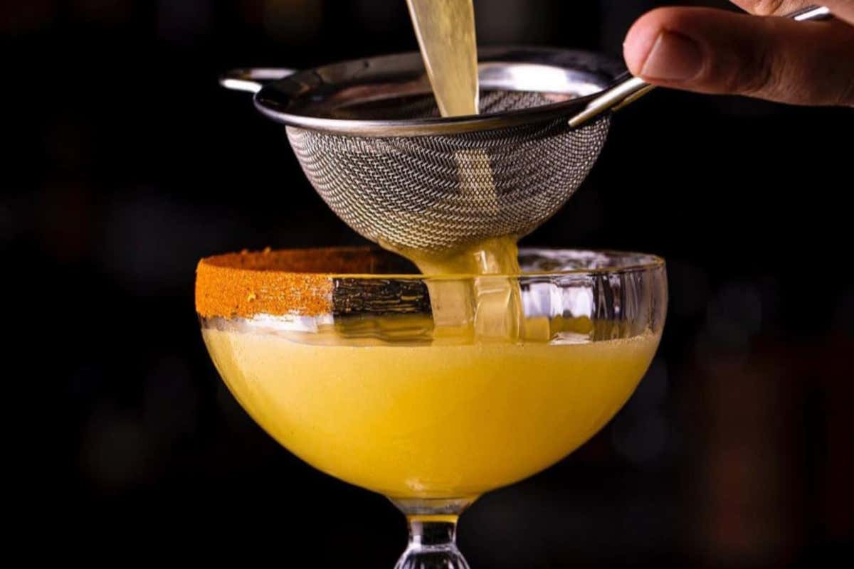 Uno dei cocktail elaborati da Giovanni Faedda Da Adèle il red carpet più glamour