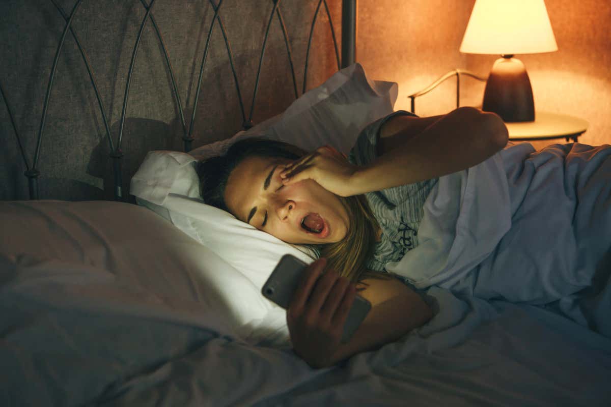 Obesità negli adolescenti: tra le cause c'è anche il sonno insufficiente Obesità negli adolescenti: tra le cause c'è anche il sonno insufficiente