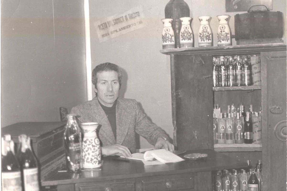 Adriano Grosoli in una foto d'epoca Modena, addio ad Adriano Grosoli: l'ultimo dei &ldquo;big&rdquo; dell'Aceto Balsamico