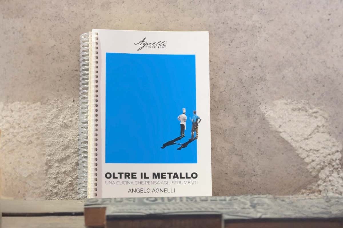 Oltre il Metallo: quando la cucina diventa una bottega dell’anima Oltre il Metallo: quando la cucina diventa una bottega dell’anima