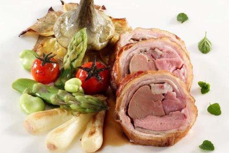 Agnello con carciofi e mentuccia