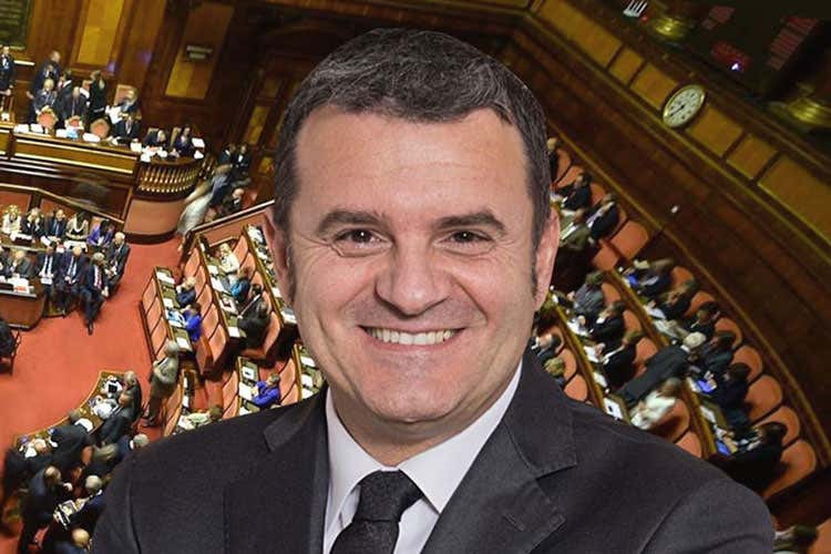 (Agricoltori in rivolta a Bari Sfilano per le strade i gilet arancioni)