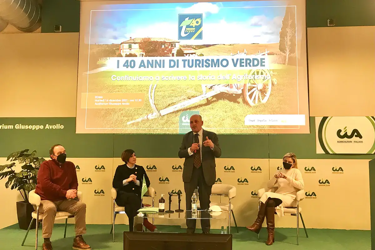 Un momento del convegno per i 40 anni di Turismo Verde in cui &egrave; stata presentata l'indagine Cia-Ismea Il 2021 degli agriturismi si chiude con il segno