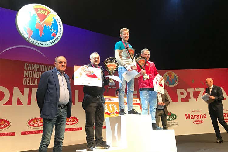 (Il veneto Stefano Miozzo Campione del mondo della pizza 2018)