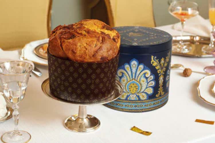 Natale, i panettoni più costosi del 2025: ecco la classifica Natale, i panettoni più costosi del 2025: ecco la classifica