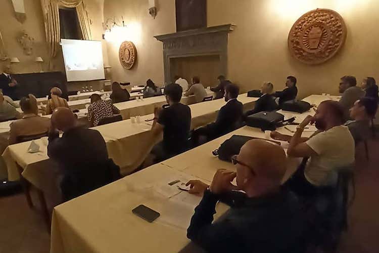 I corsi Ais di Arezzo - La Notte degli allori Ad Arezzo si rialzano i calici I corsi Ais di Arezzo - La Notte degli allori Ad Arezzo si rialzano i calici
