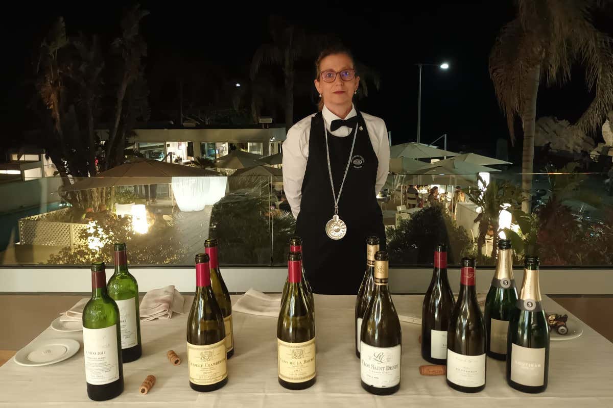 Le bottiglie degustate Champagne e Borgogna ai Faraglioni di Aci Trezza Le bottiglie degustate Champagne e Borgogna ai Faraglioni di Aci Trezza