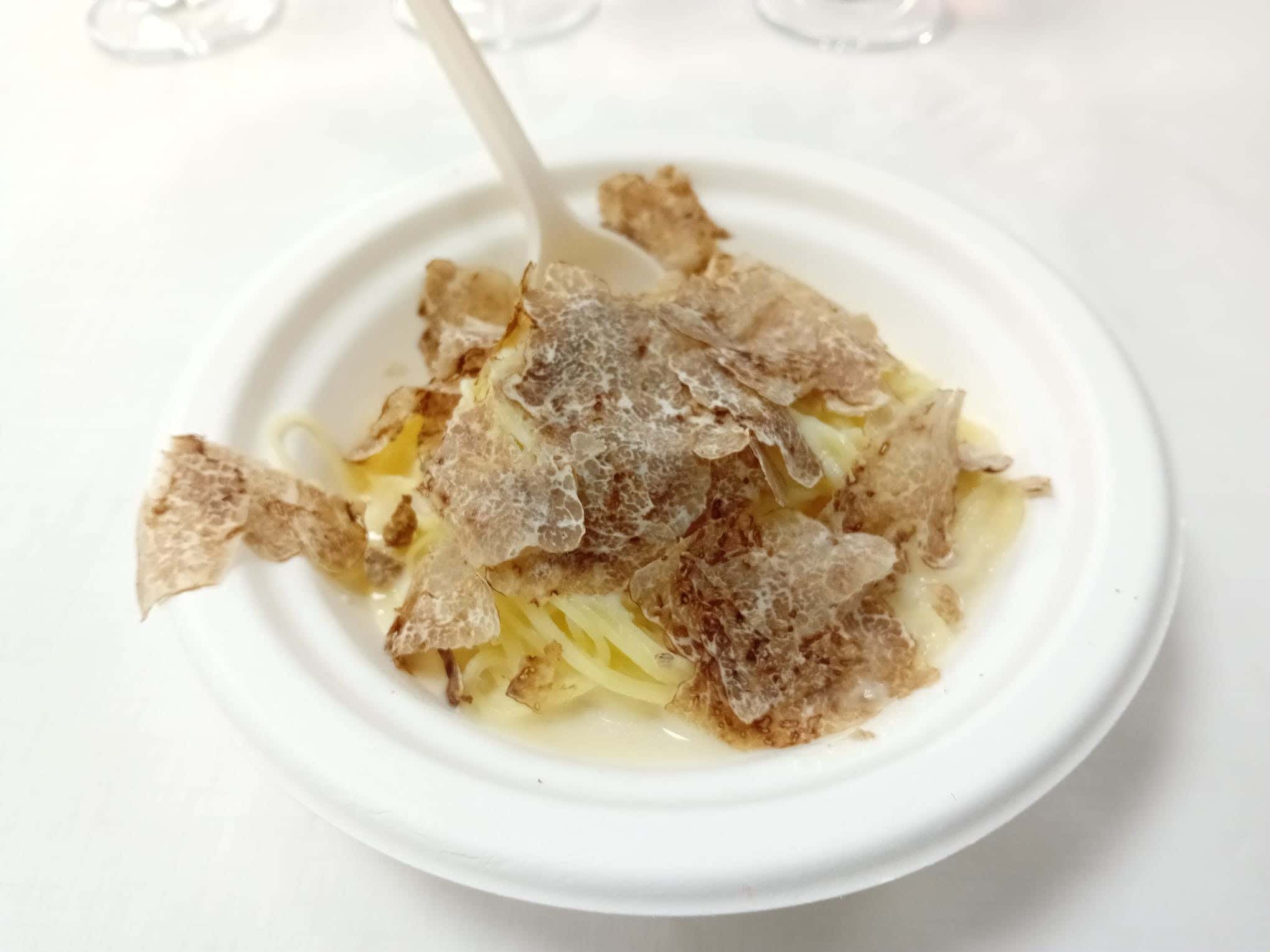 AIS Emilia alza il profilo della narrazione: l’Alta Sommellerie sedotta da Sua Maestà tartufo